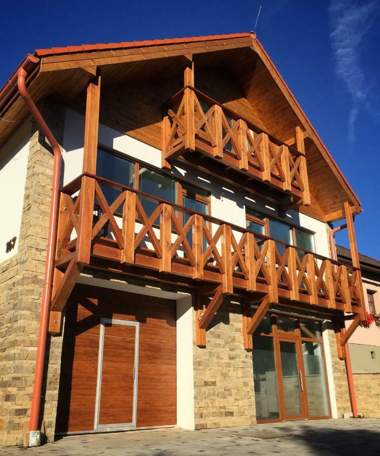 Villa Tatranit Nová Lesná エクステリア 写真